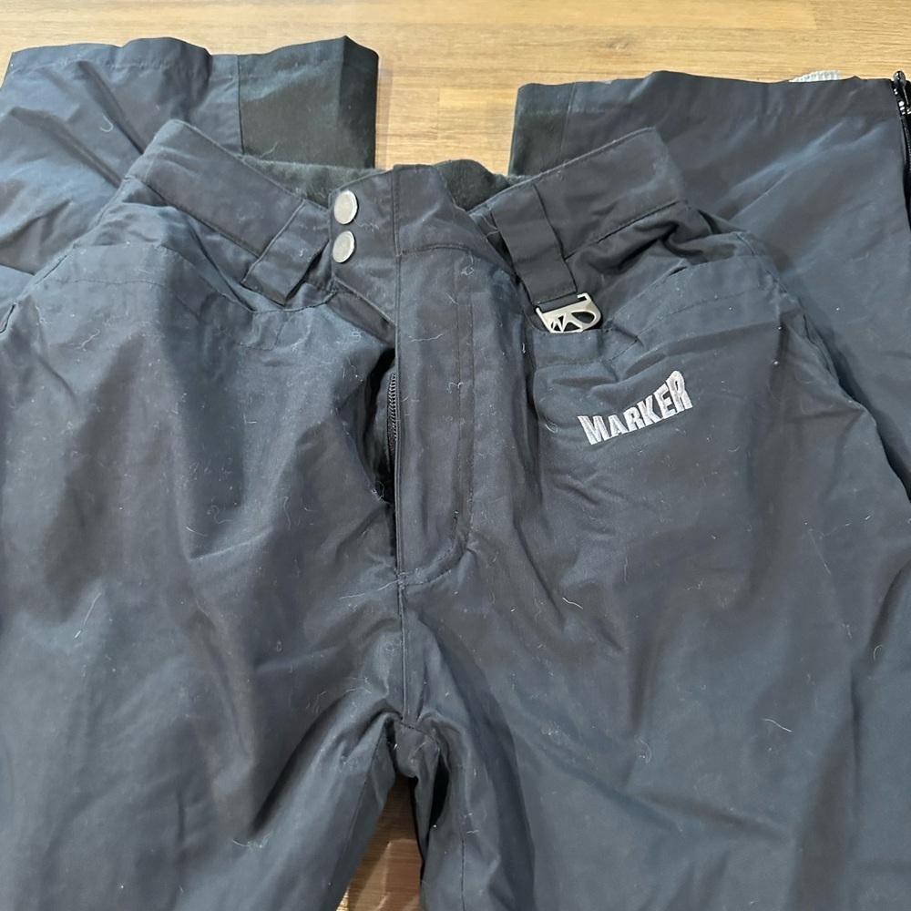 Women’s Marker Snowboarding bootcut pants. Size 2